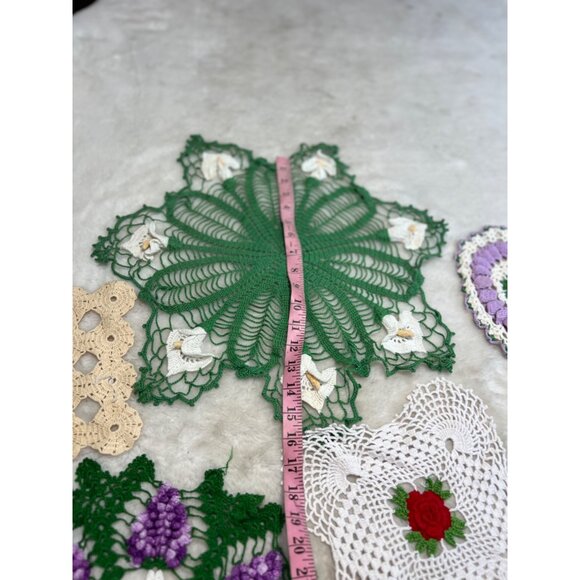 Vintage Crochet Doilies Set Of 9 Floral & Geometric Patterns - Picture 2 of 8
